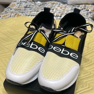 Casual slip in side open sneakers